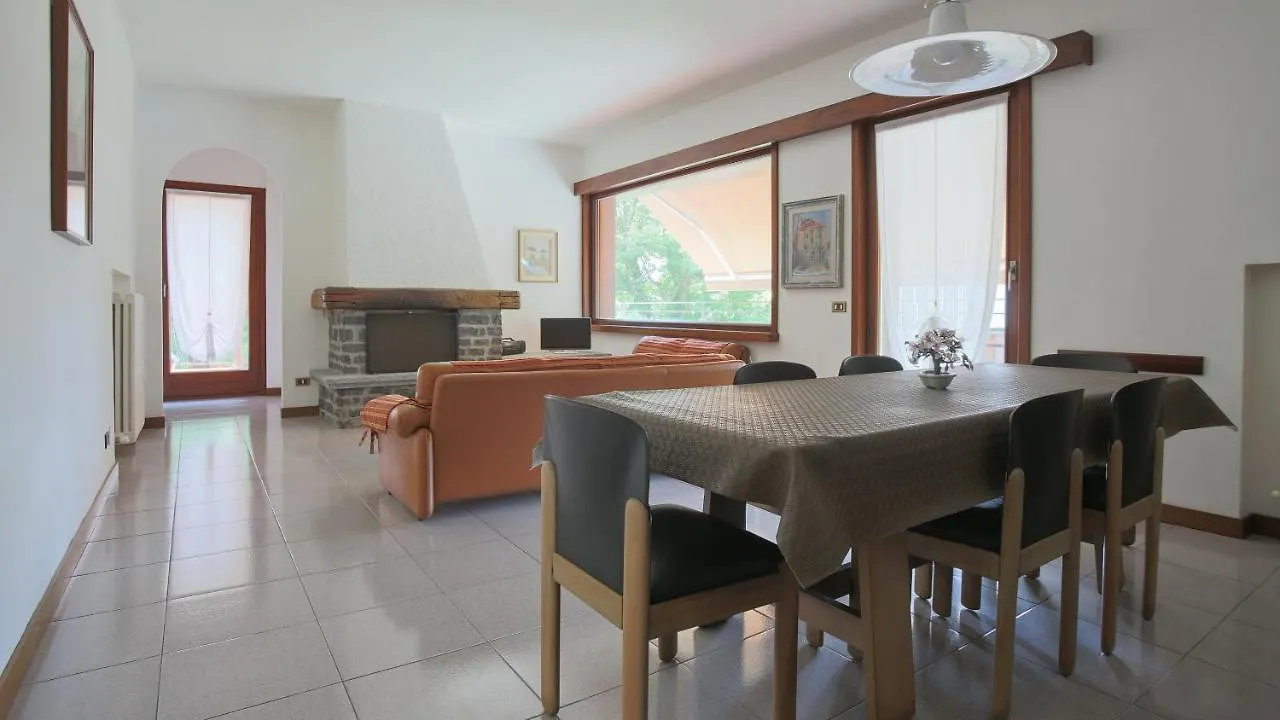 Hotel Italianway - Via Pighini 75 San Fedele Intelvi 0*,  Italia